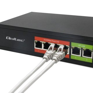 Qoltec Przełącznik sieciowy SWITCH FAST Ethernet PoE | 4x RJ45 | 2x RJ45 Uplink | 65W | 10/100Mb/s