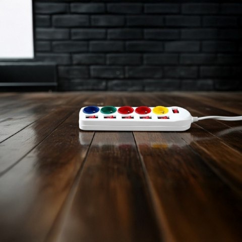 Maclean Listwa zasilająca 5 gniazd z włącznikami /multi MCE204 M/W