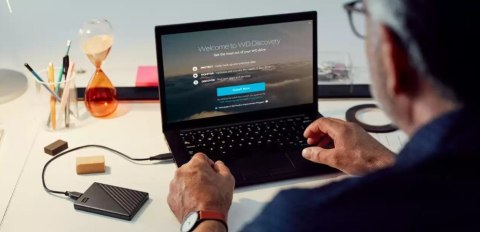 Western Digital Dysk My Passport 1TB 2.5 czarny WDBYVG0010BBK-WESN