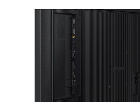 Samsung Monitor profesjonalny QM32C 32 cale Błyszcząca/IPS 24h/7 400(cd/m2) 1920x1080 (FHD) S10 Player (Tizen 7, VXT Ready) Wi-Fi/BT 3 l