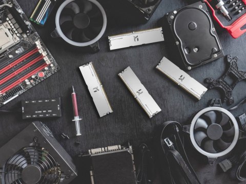 GOODRAM Pamięć DDR4 IRDM PRO 16/3600 (1*16GB) 18-22-22 biała